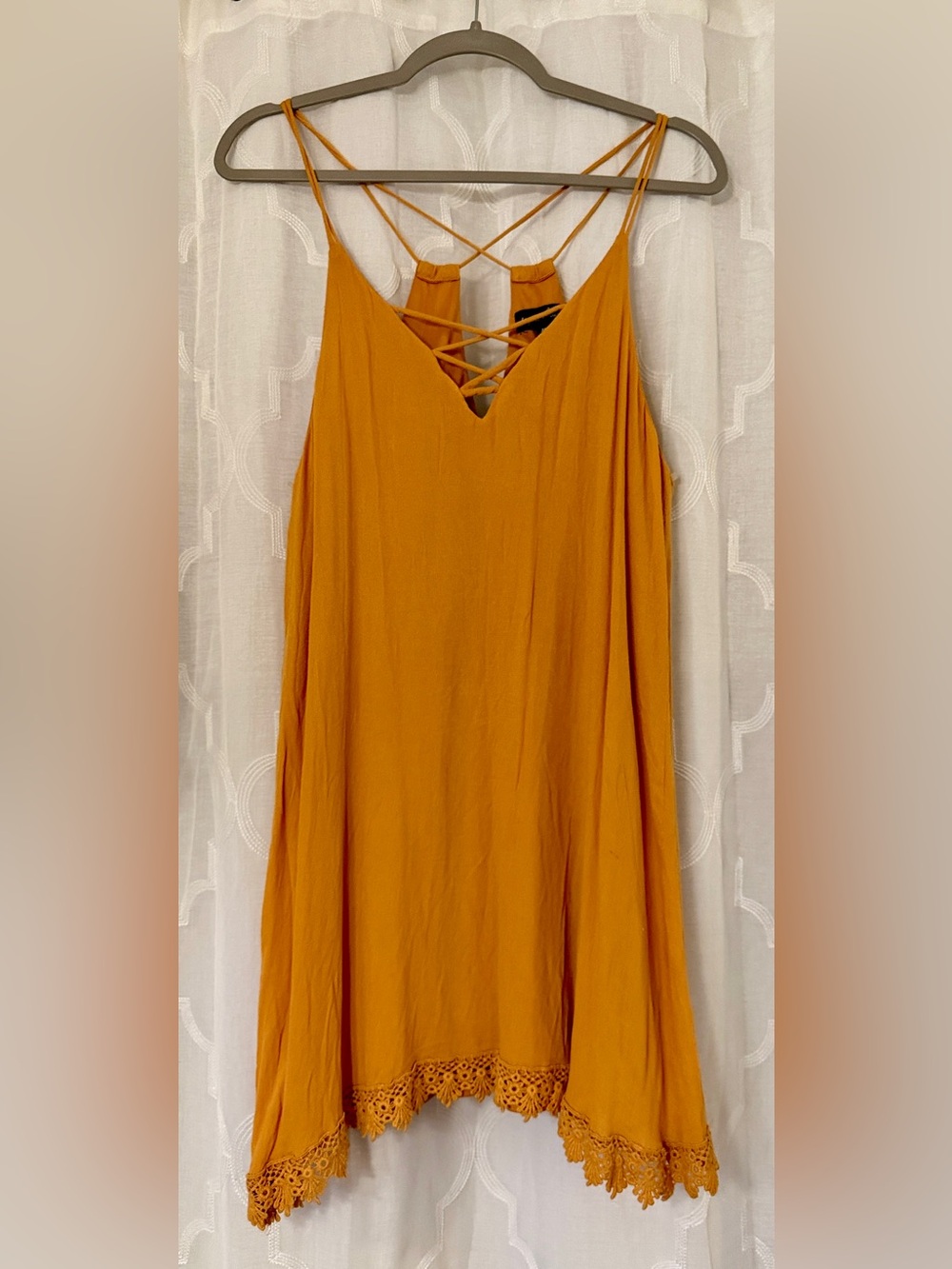 Sequin Hearts Mustard Lace Hem Swing Tank Top Size Medium